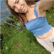 Clases particulares para niños y adultos sobre el dibujo, materiales, estilos, técnicas entre otros. Especialista en retratos y realismo